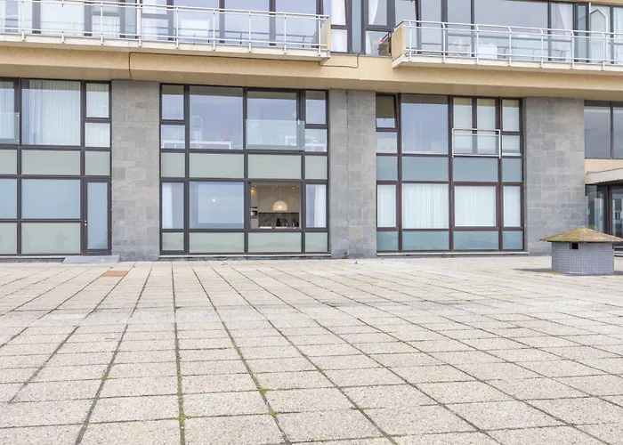 Lecomte - The Belgian Coast Collection 213 アパート